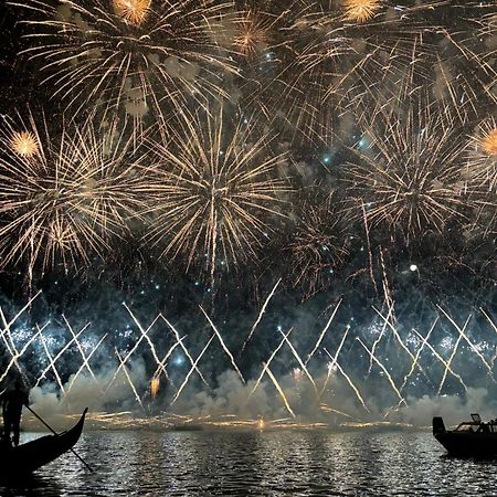 Suite Primo Piano Venedig Exteriör bild
